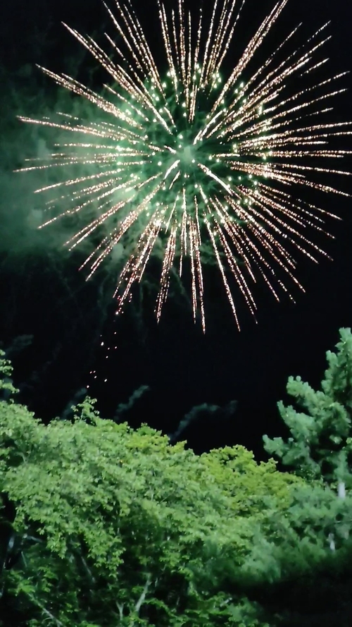 モンテディオ　ホーム戦での打ち上げ花火（県総合運動公園）