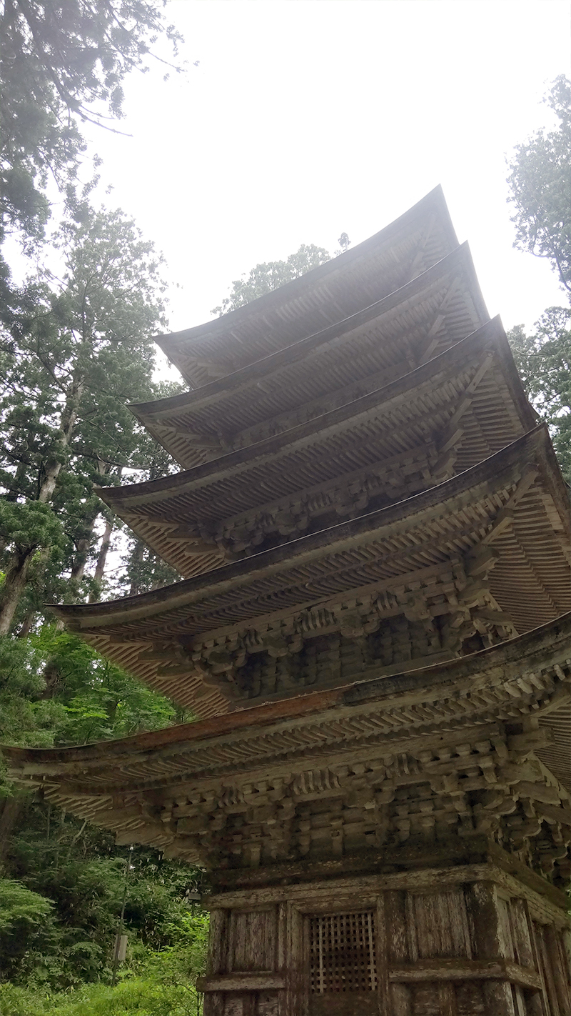 羽黒山　国宝五重塔